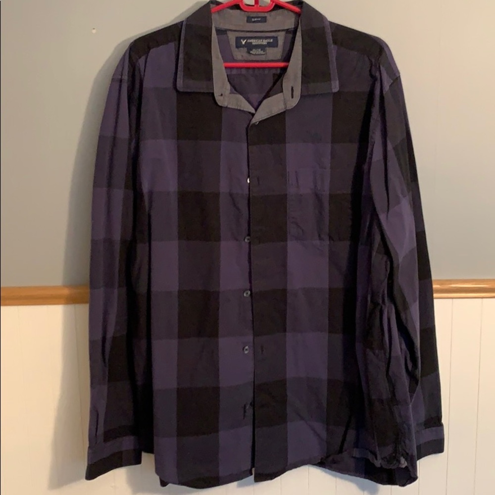 American Eagle Button Up